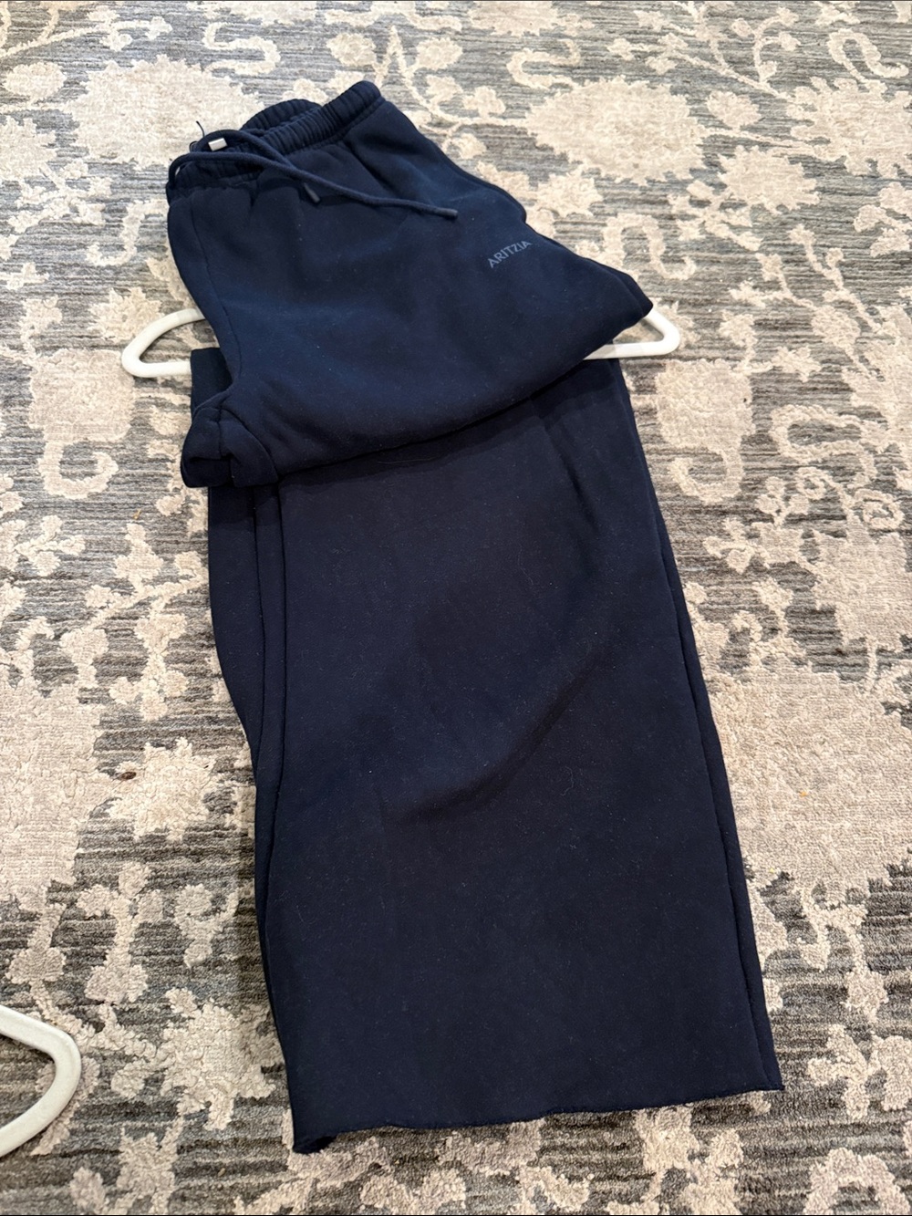 Aritzia  Navy Drawstring Sweatpants